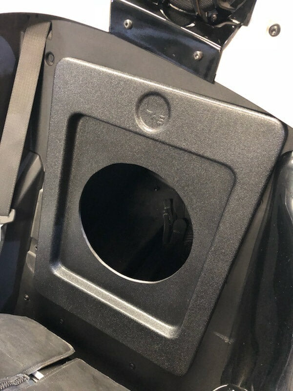 Underground Auto Styling - 10" SLIDE-IN SUBWOOFER SEALED BOX