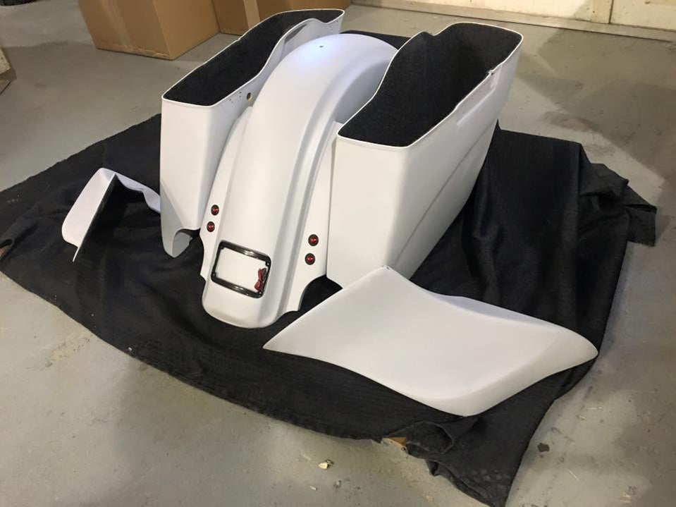 TOPSHOP - REAR END KIT - 2009-23 Minister 3 LED Light Style Kit