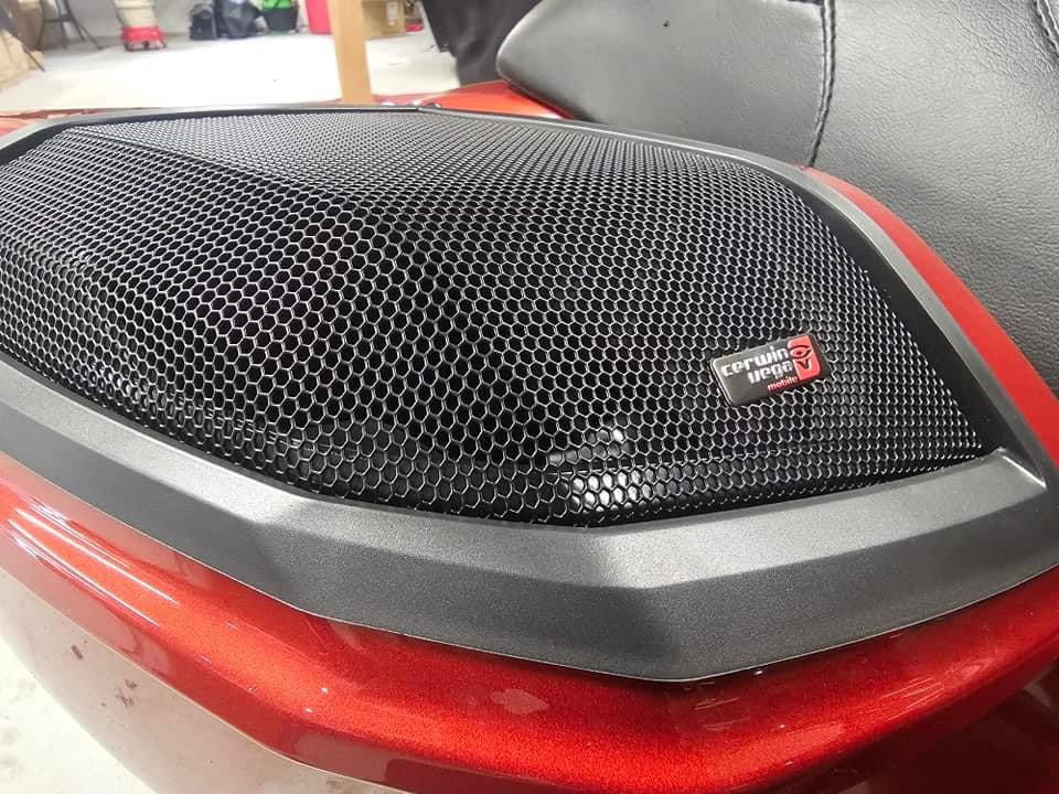 CERWIN VEGA 2024+ Harley Davidson® Cut-In Lid Kit With PH694 (4Ω) Speakers - RPMPH694LK24
