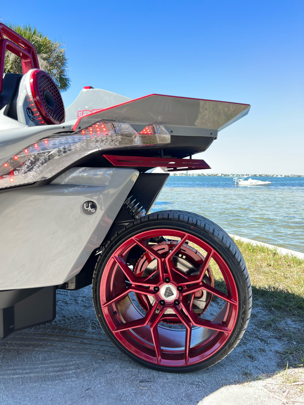 Underground Auto Styling  - UAS XL PORTED SUBWOOFER ENCLOSURE FOR ALL YEARS SLINGSHOT
