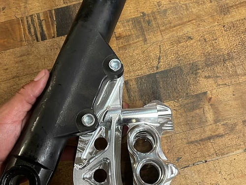American suspension - B-62ARS Adapter to fit Radial to Stock legs